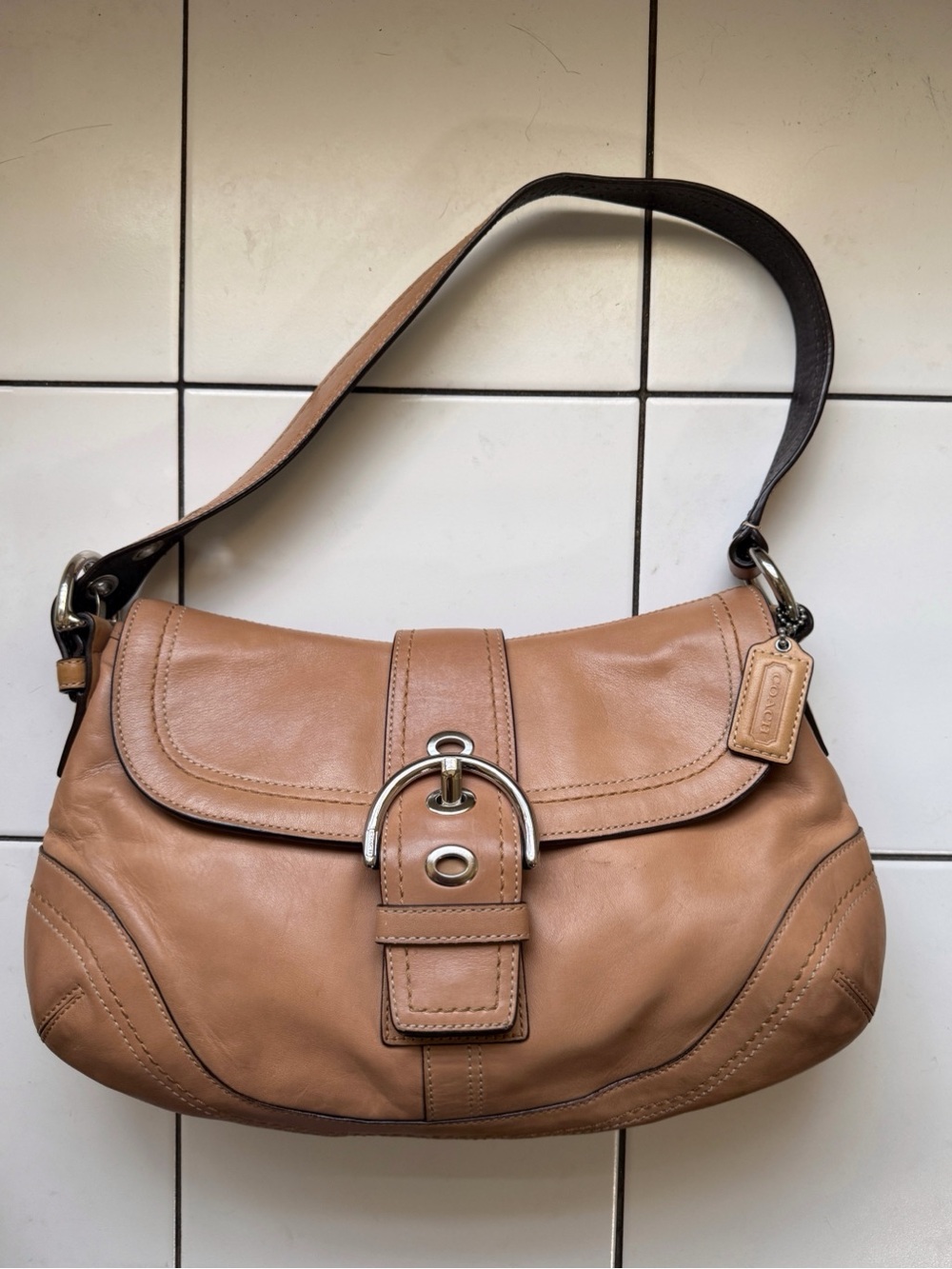 Vintage Coach Medium SoHo Leather bag with Buckle